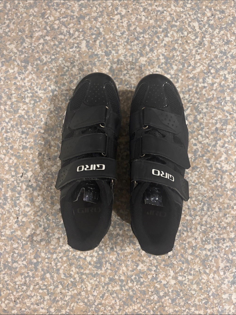 Giro cycling shoes